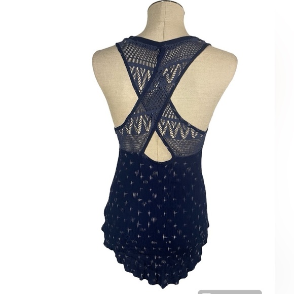 Miss Me Beaded Floral Navy Top Size Small - Picture 2 of 7